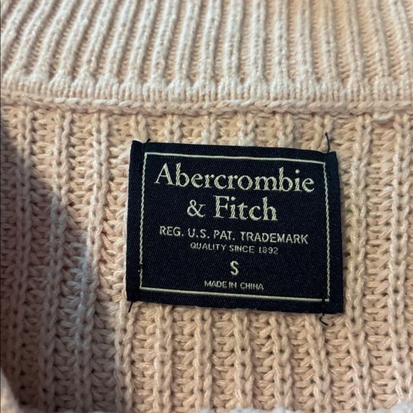 Abercrombie & Fitch Off Shoulder Sweater Pink Knit Cozy Small - Picture 2 of 2
